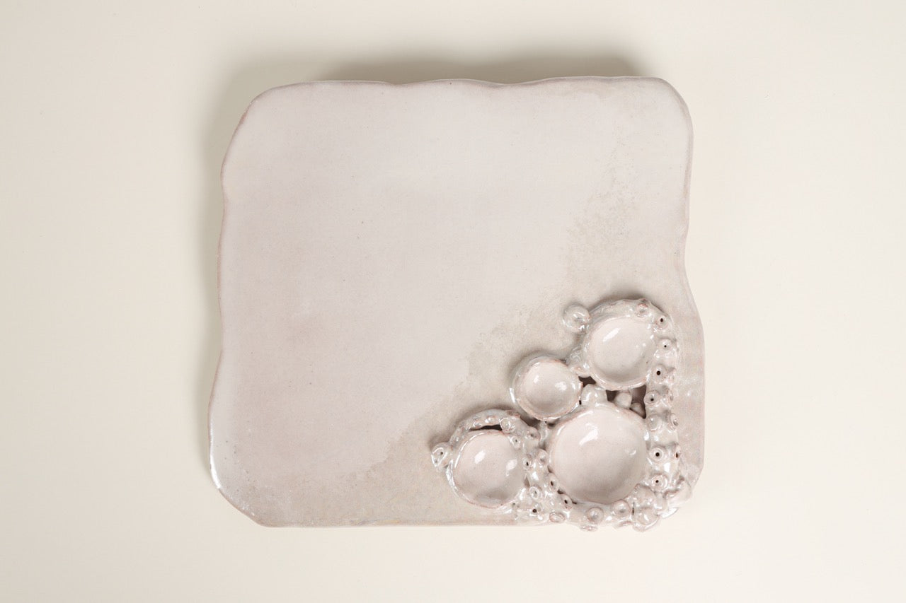 Parthenope Plate in Pearl