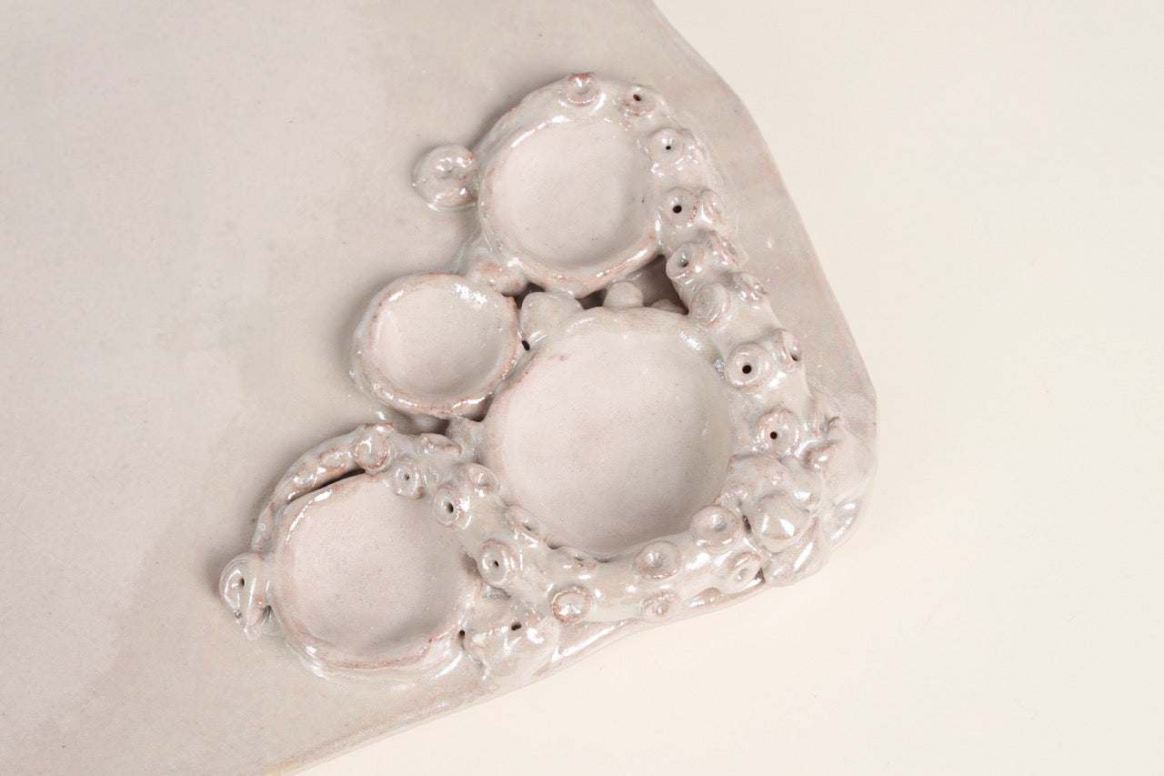 Parthenope Plate in Pearl