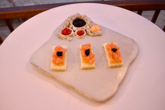 Parthenope Plate in Pearl
