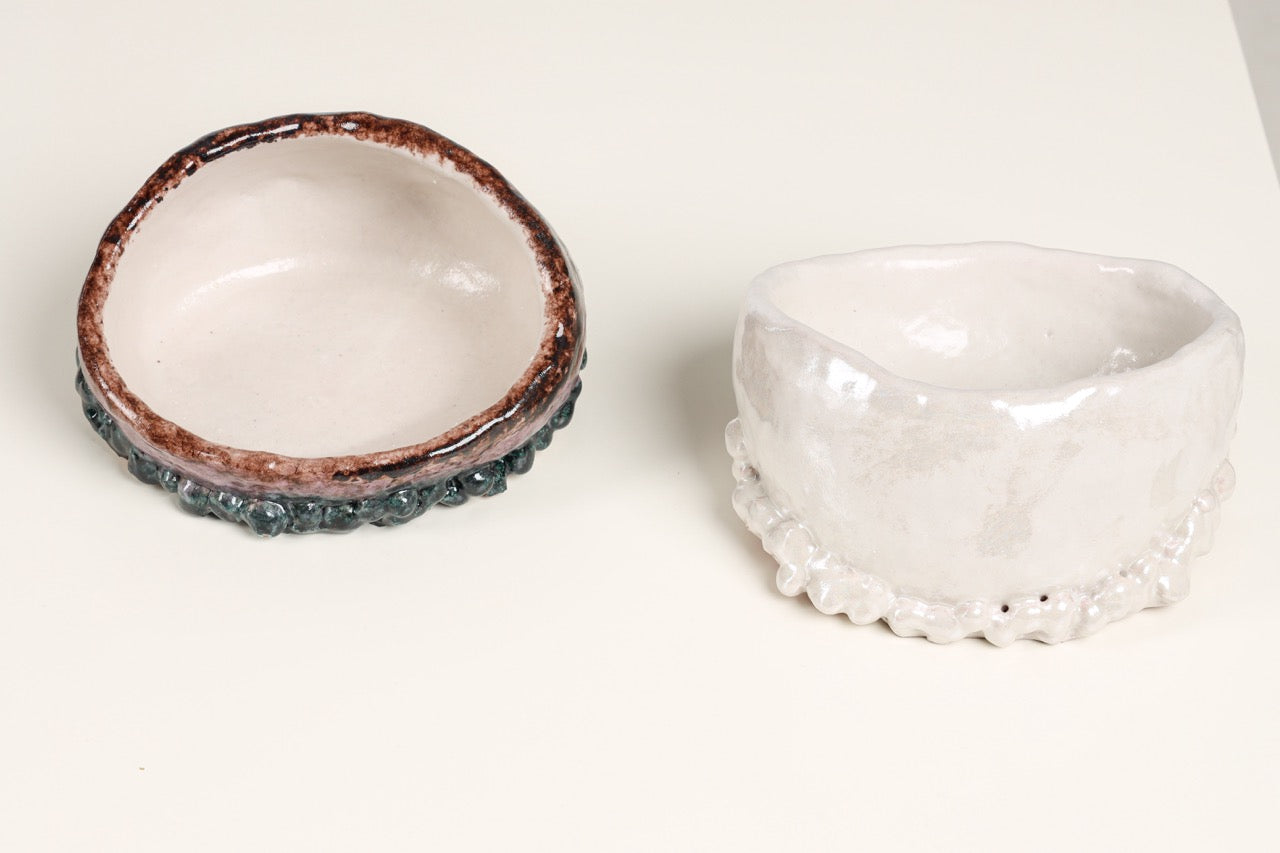 Grotta del Polpo Decorative Plate in Pearl